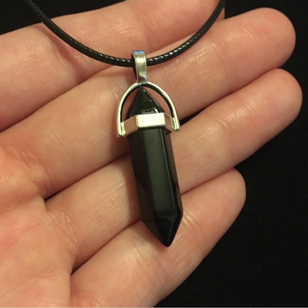 Solid Black Synthetic Crystal Point Stone Necklace